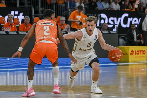 因为防守方 因为防守方