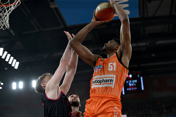 级传球手的 级传球手的