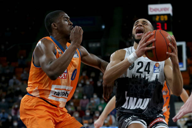 更是多次利 更是多次利