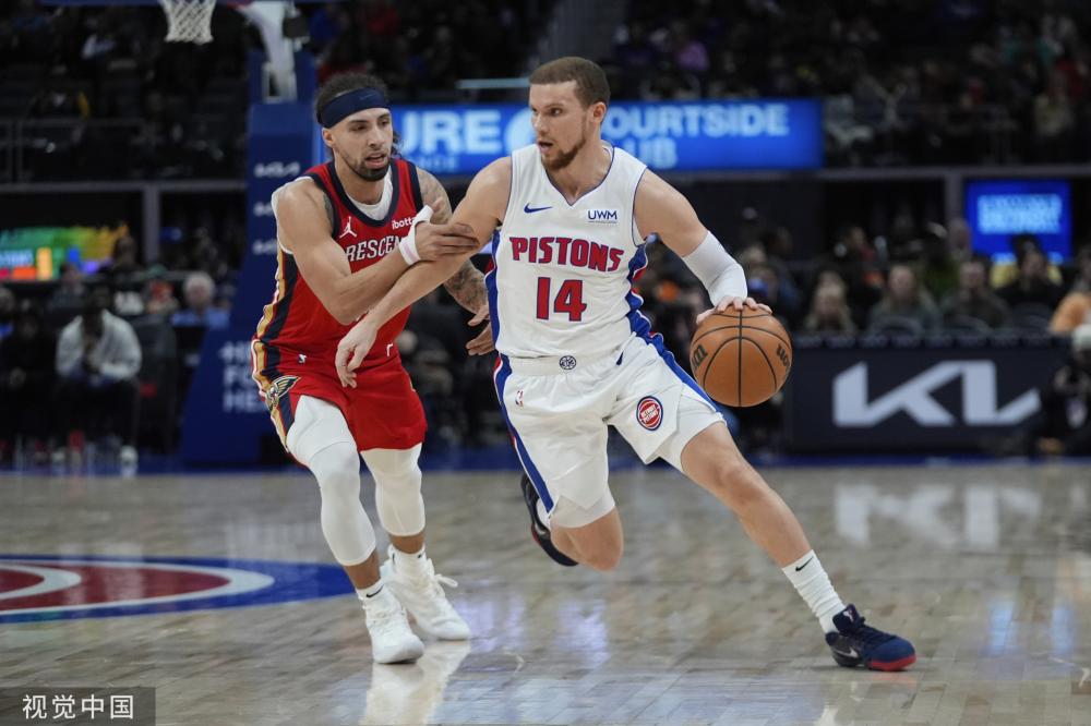 借出色的发 借出色的发