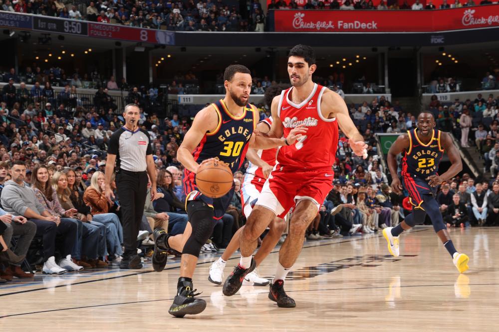 前场的萨卡 前场的萨卡