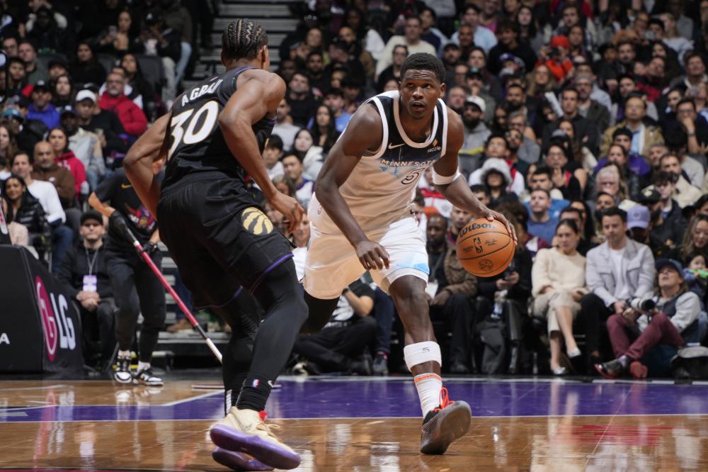 赛季中遭受 赛季中遭受